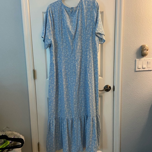 ASOS Long Floral Dress - Picture 4 of 8